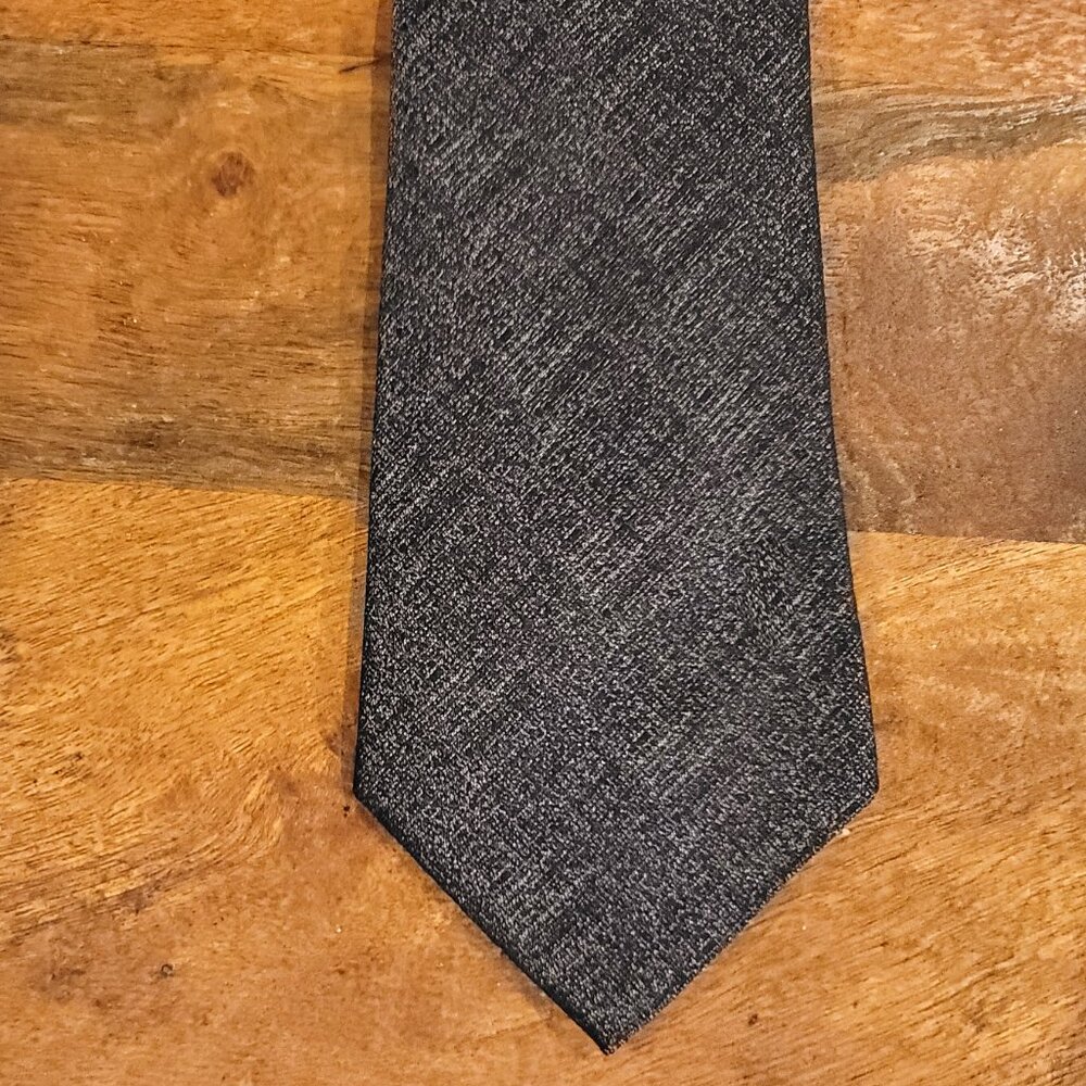 Armani Classic Gray Textured Necktie